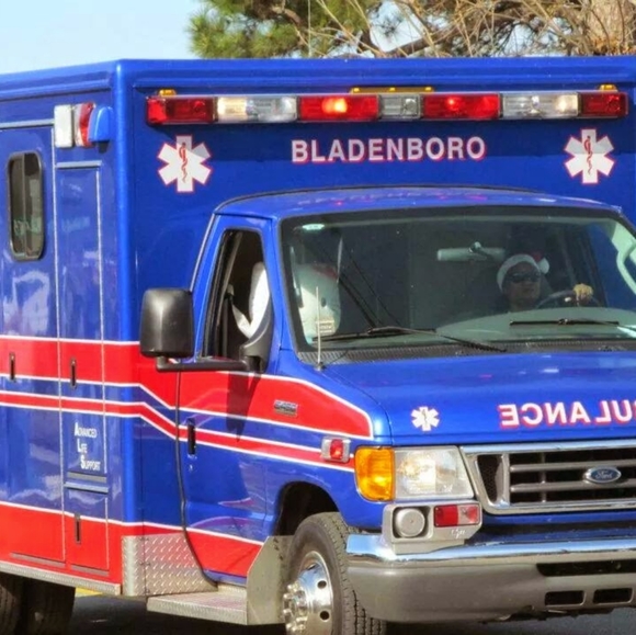 Meet your Posher, Elizabeth - Picture 7 of 9